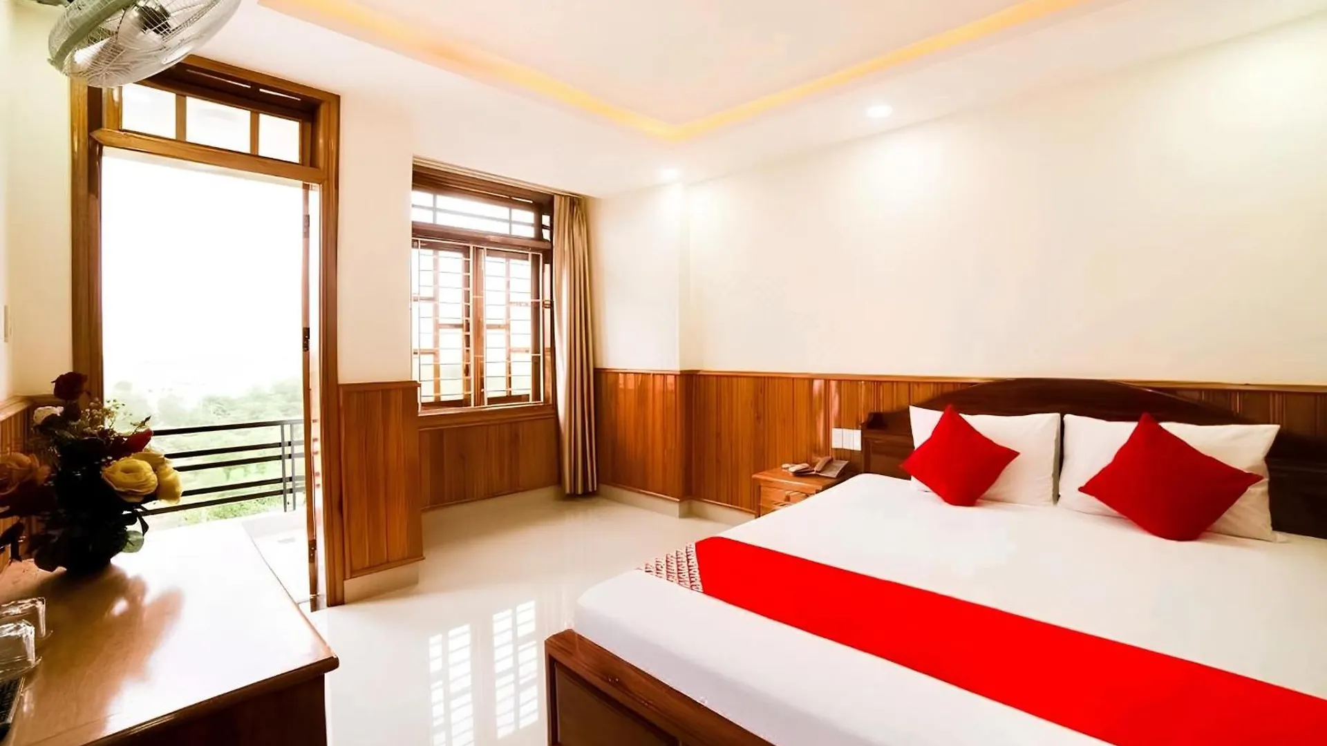 Thien Truong Hotel Nha Trang 2*,  Vietnam